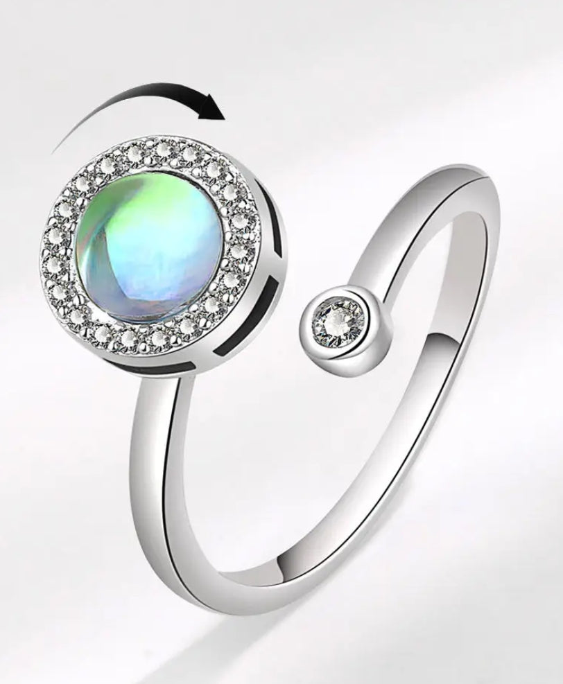 Rhysand Anxiety spinner Ring.